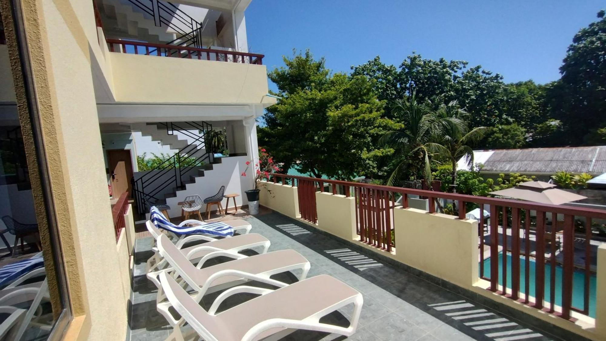 Madi Grand Maldives Hotel Fulidhoo Buitenkant foto
